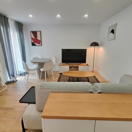 Fantastic Apartment Sant Adria Beach سان أدريان دي بيزوس المظهر الخارجي الصورة