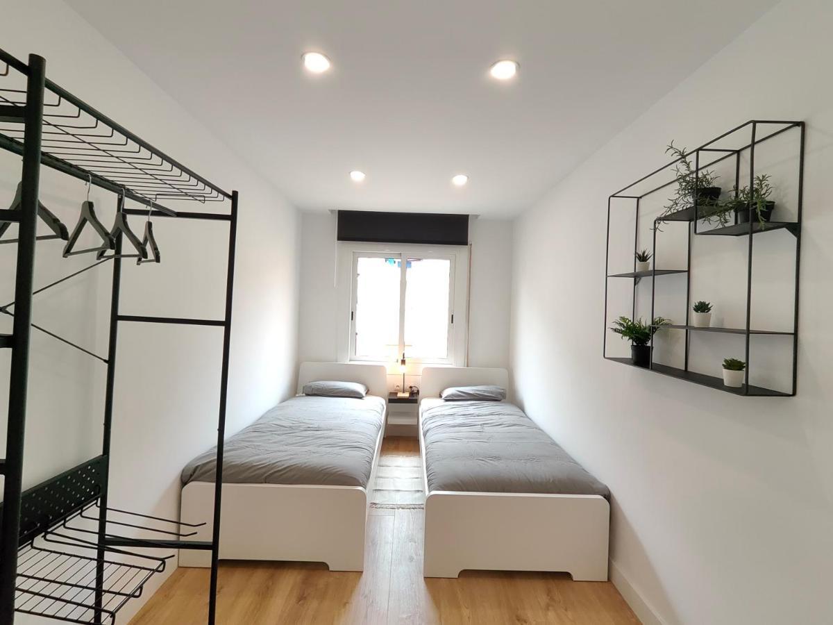 Fantastic Apartment Sant Adria Beach سان أدريان دي بيزوس المظهر الخارجي الصورة