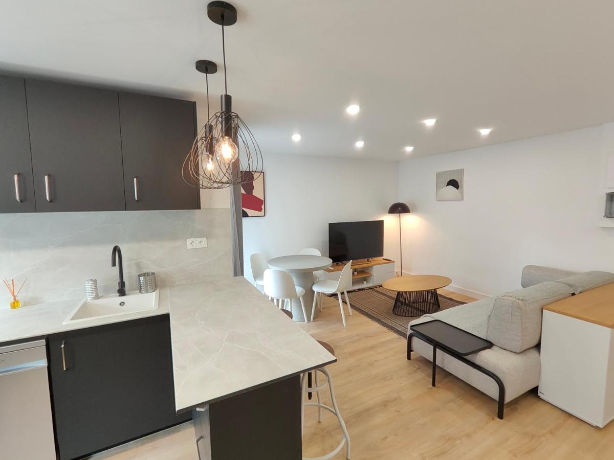 Fantastic Apartment Sant Adria Beach سان أدريان دي بيزوس المظهر الخارجي الصورة